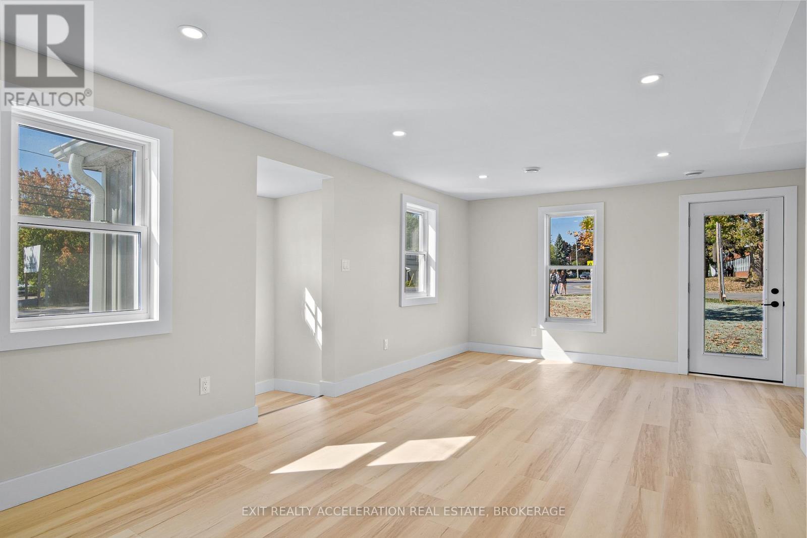 213 Belleville Road, Greater Napanee (Greater Napanee), ON - Indoor Photo Showing Other Room