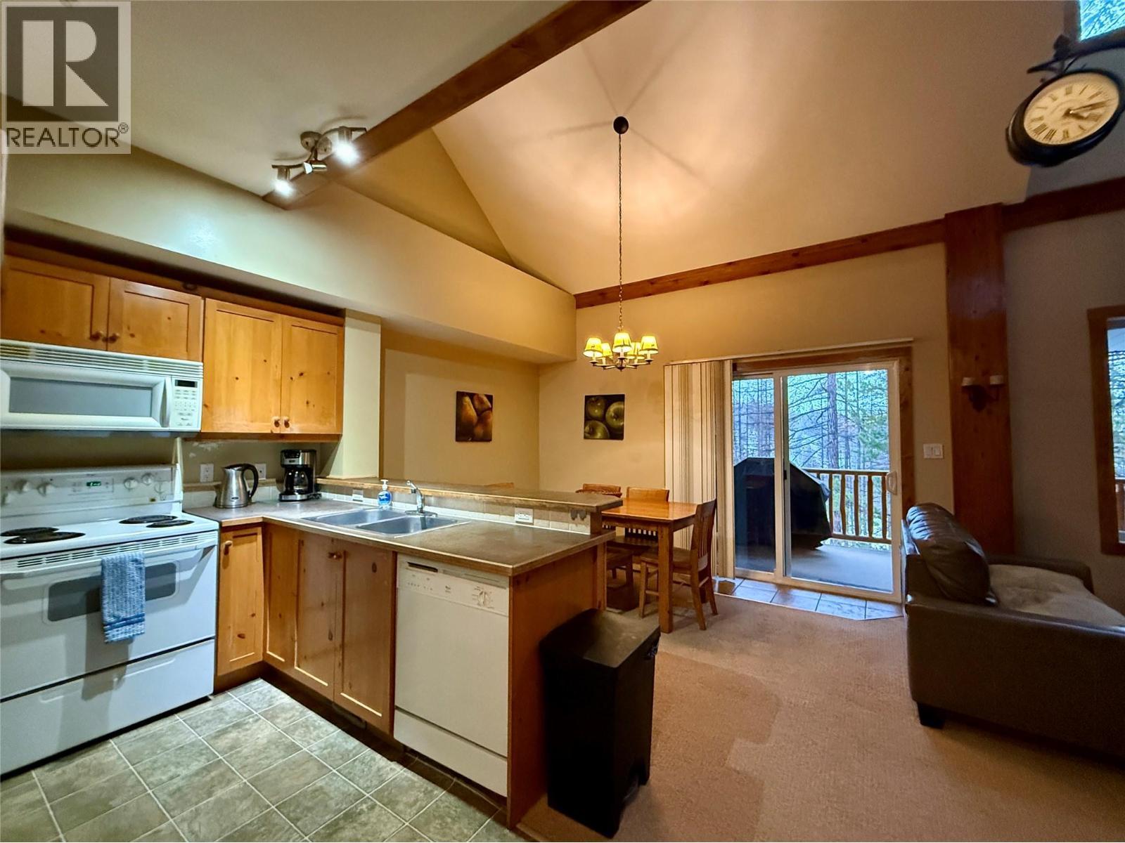 300 Stemwinder Drive Unit# 210, Kimberley, BC - Indoor Photo Showing Kitchen With Double Sink