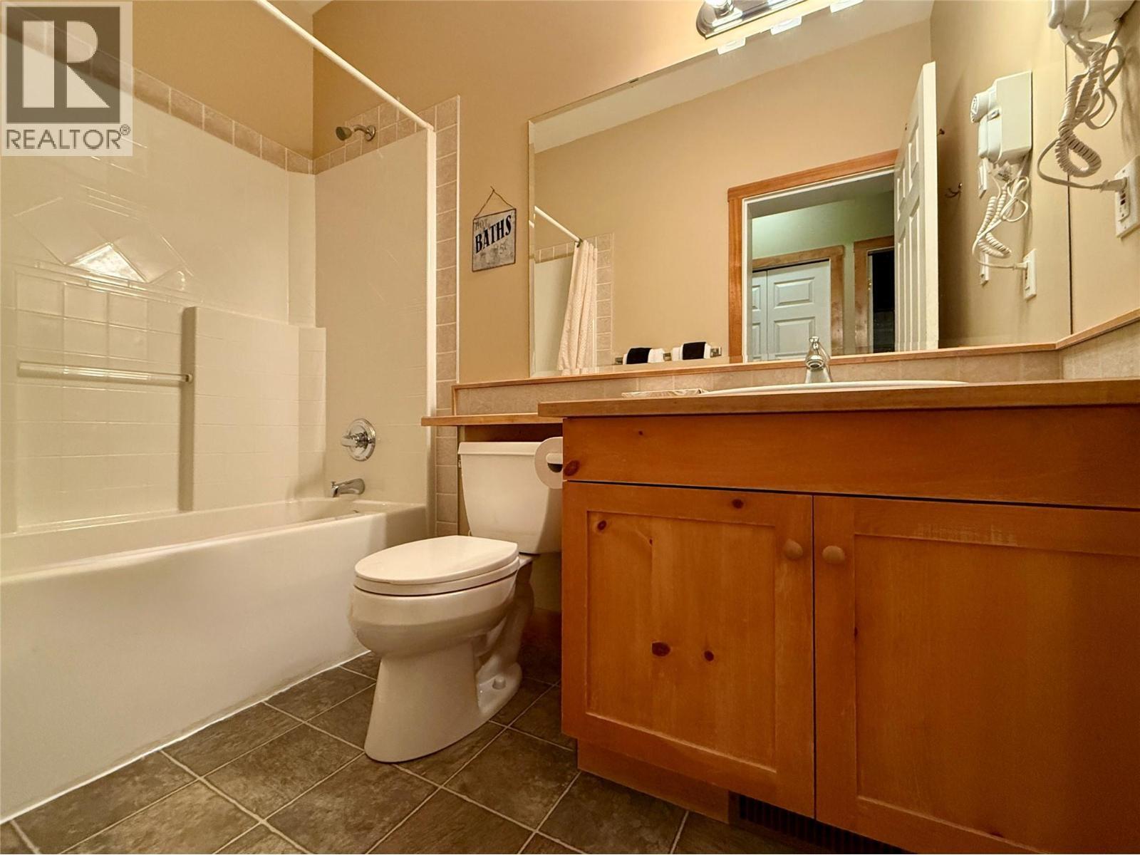 300 Stemwinder Drive Unit# 210, Kimberley, BC - Indoor Photo Showing Bathroom