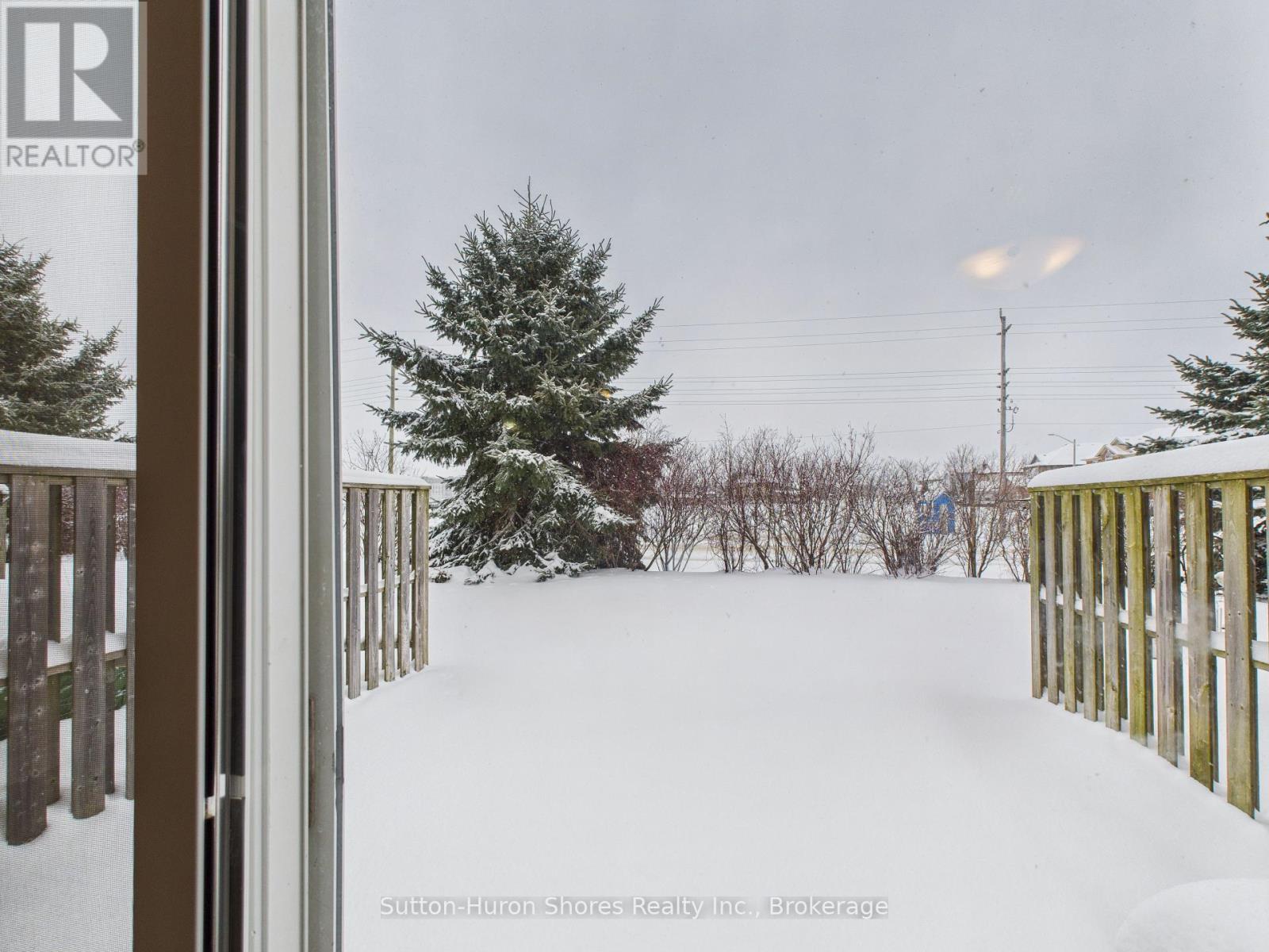 2 - 409 Joseph Street, Saugeen Shores, ON - Outdoor