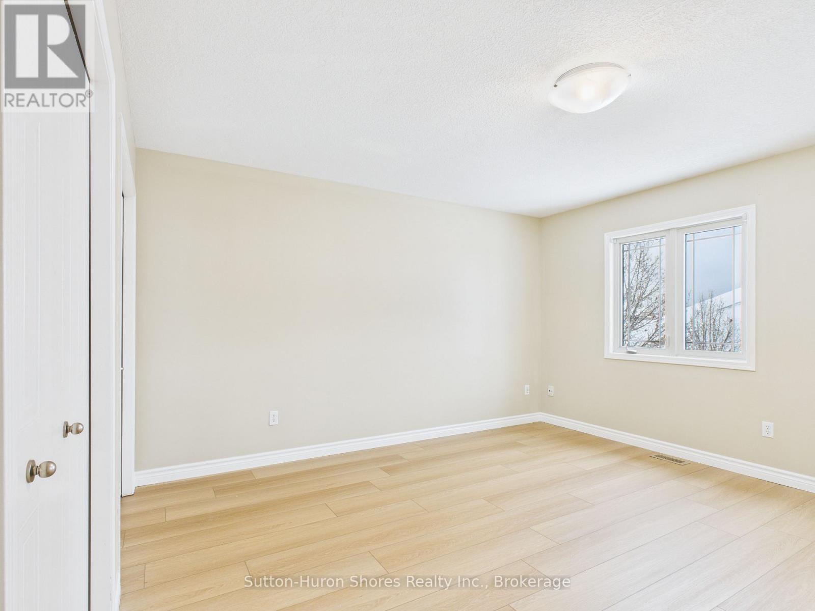 2 - 409 Joseph Street, Saugeen Shores, ON - Indoor Photo Showing Other Room