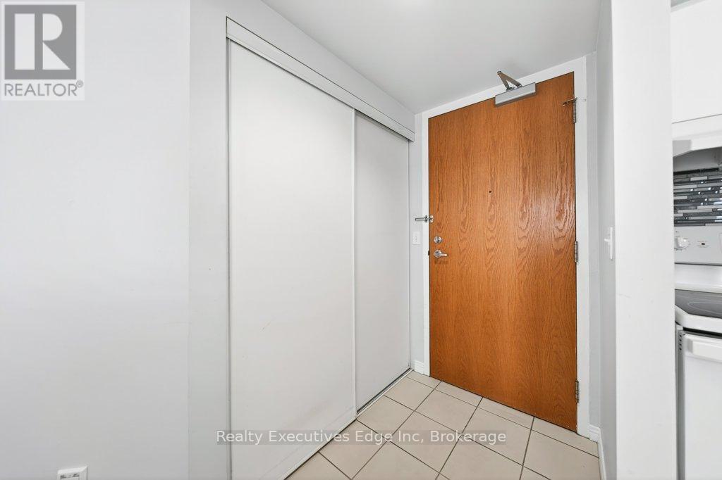 306 - 208 Silvercreek Parkway N, Guelph (Junction/Onward Willow), ON