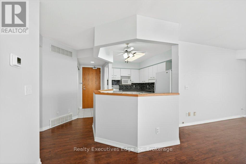 306 - 208 Silvercreek Parkway N, Guelph (Junction/Onward Willow), ON