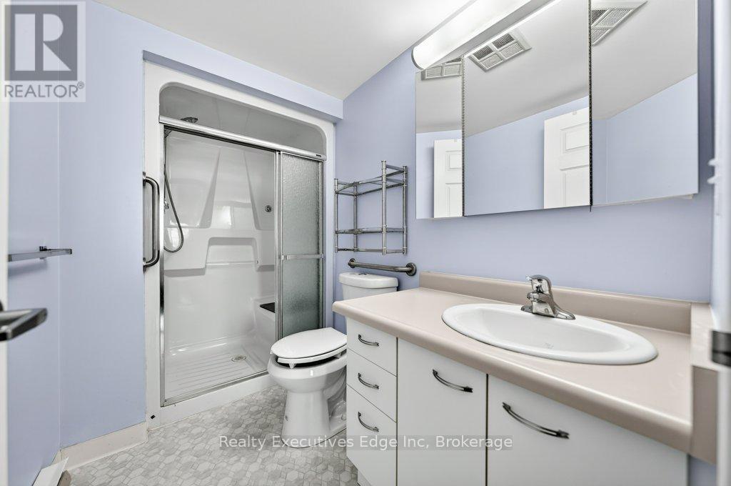 306 - 208 Silvercreek Parkway N, Guelph (Junction/Onward Willow), ON