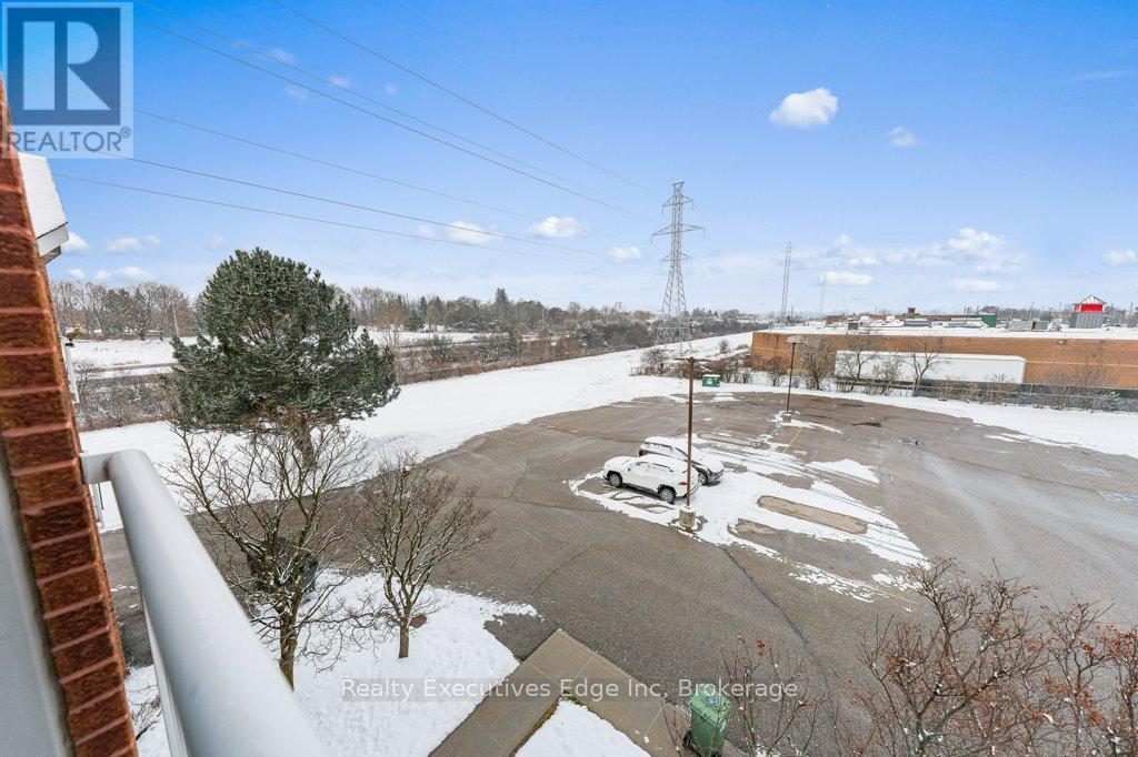 306 - 208 Silvercreek Parkway N, Guelph (Junction/Onward Willow), ON