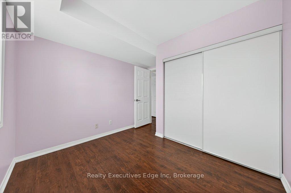 306 - 208 Silvercreek Parkway N, Guelph (Junction/Onward Willow), ON