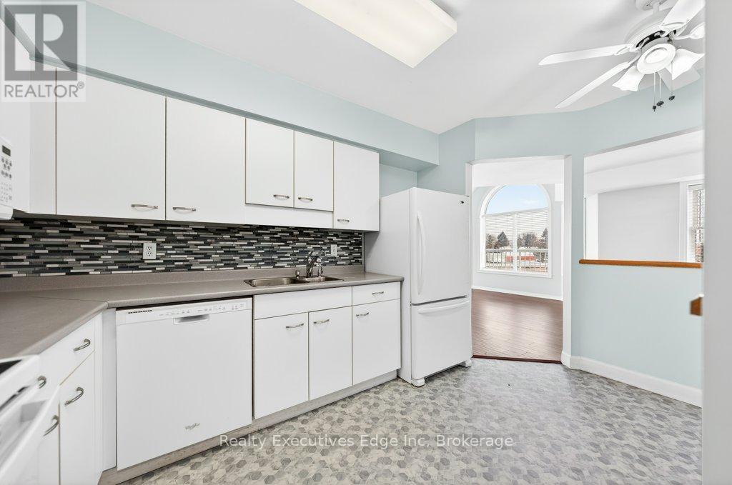 306 - 208 Silvercreek Parkway N, Guelph (Junction/Onward Willow), ON