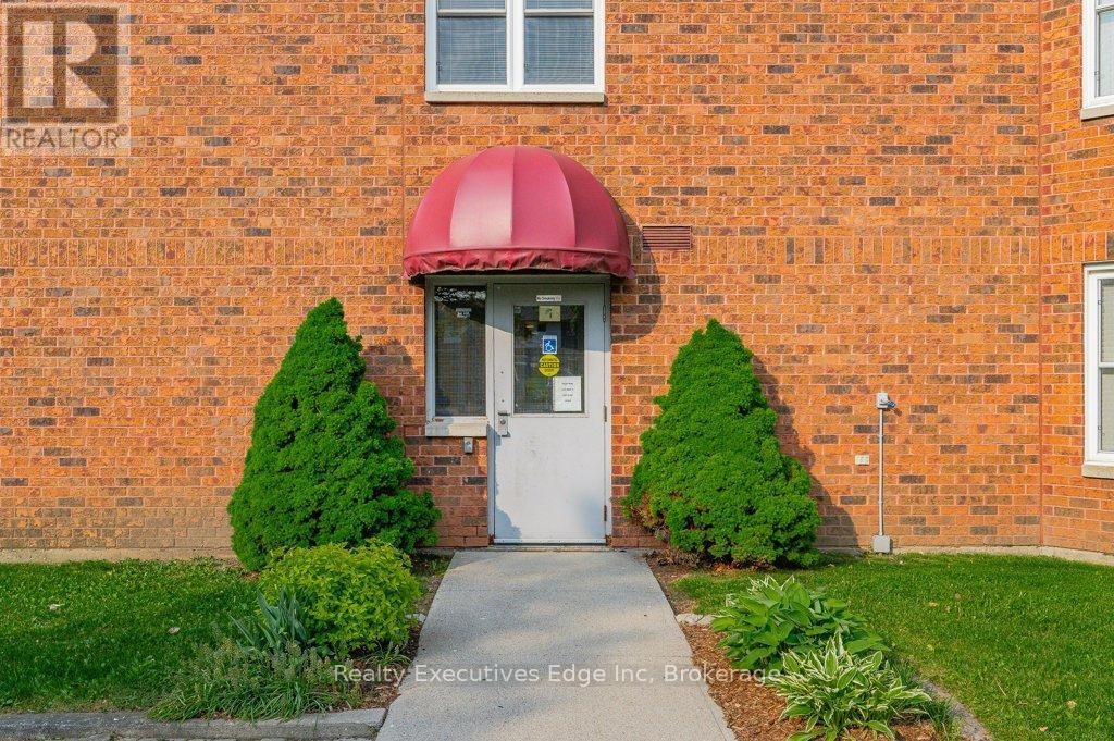 306 - 208 Silvercreek Parkway N, Guelph (Junction/Onward Willow), ON