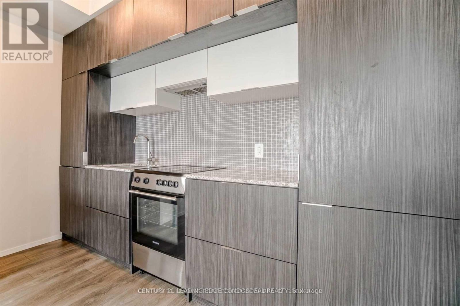 3408 - 159 Dundas Street E, Toronto, ON - Indoor Photo Showing Kitchen