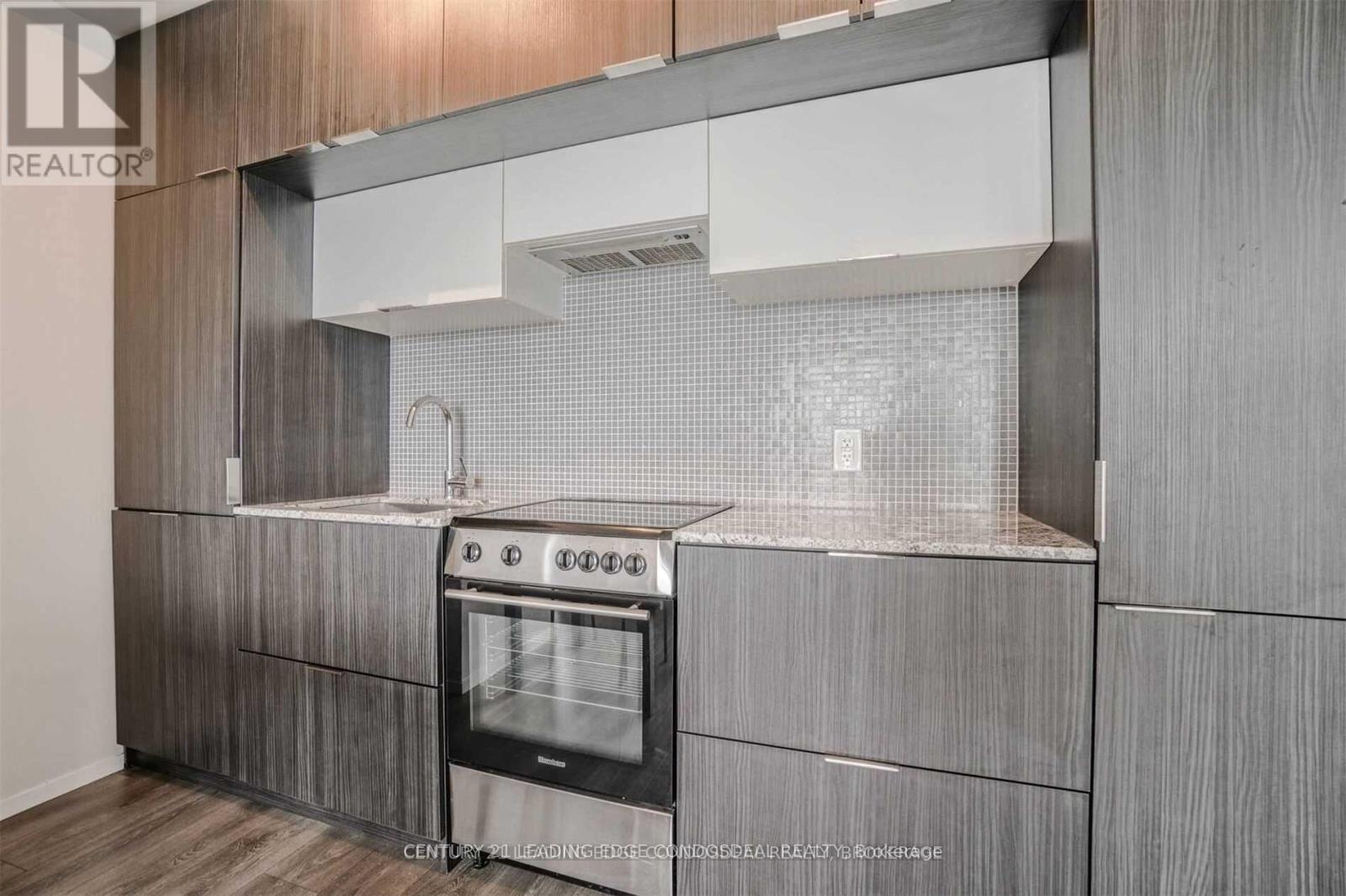3408 - 159 Dundas Street E, Toronto, ON - Indoor Photo Showing Kitchen