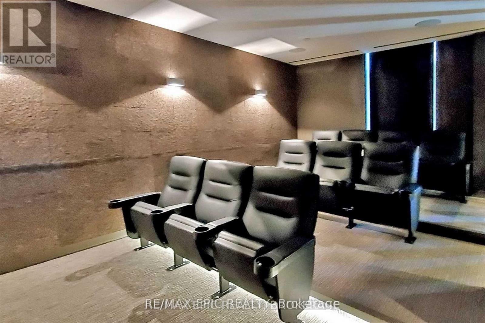 2703 - 75 St Nicholas Street, Toronto, ON - Indoor Photo Showing Other Room