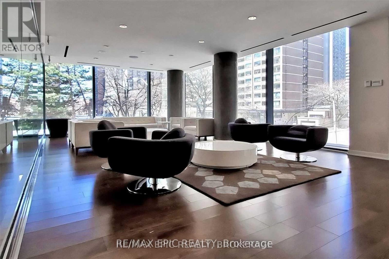 2703 - 75 St Nicholas Street, Toronto, ON - Indoor