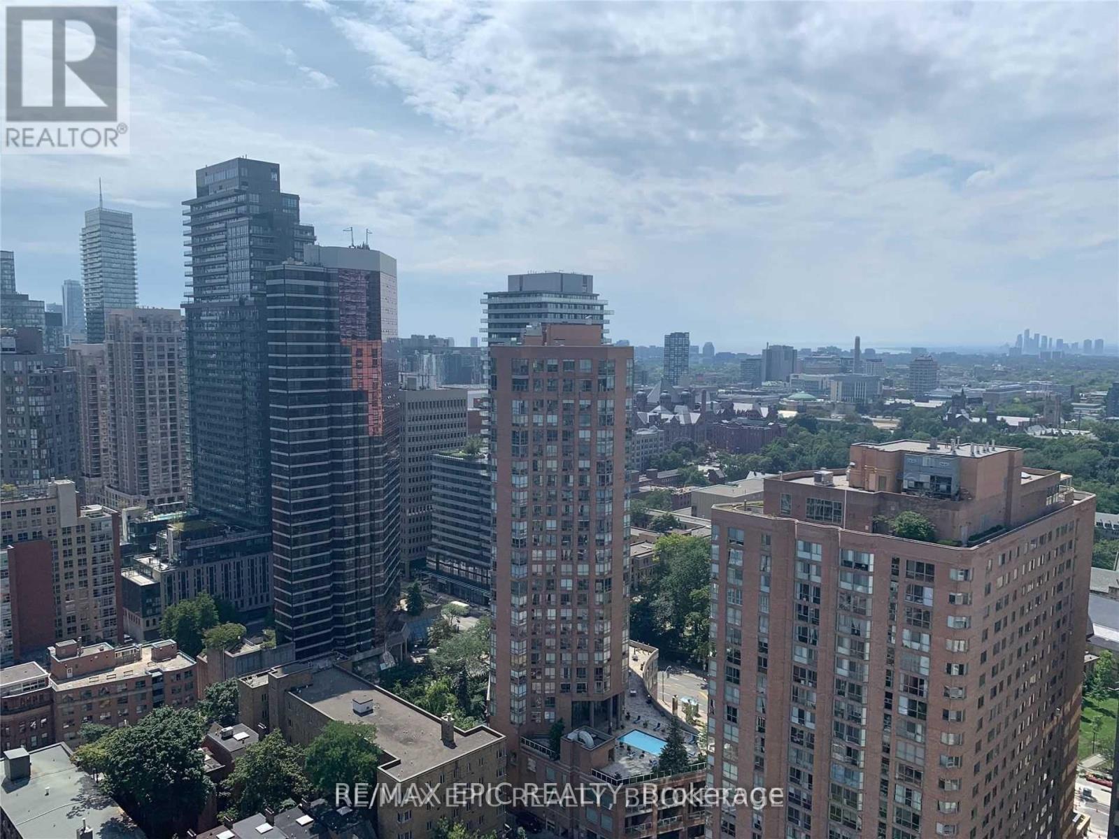 2703 - 75 St Nicholas Street, Toronto, ON - Outdoor With View