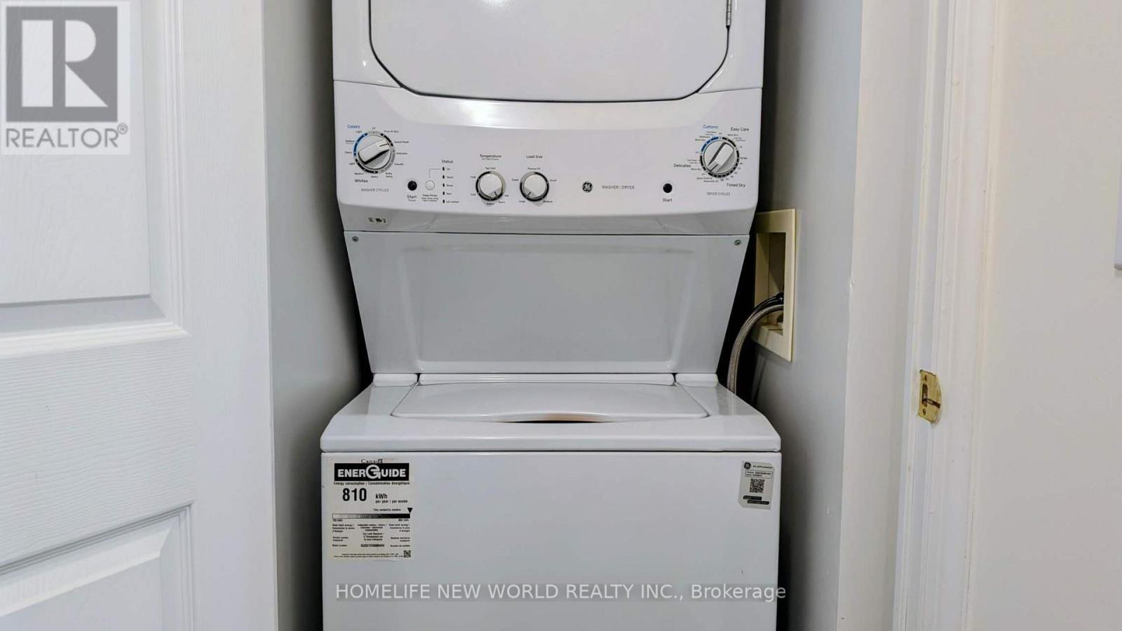 1607 - 5500 Yonge Street, Toronto, ON - Indoor Photo Showing Laundry Room