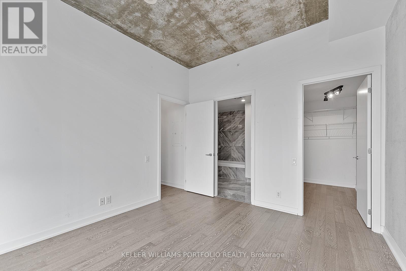 Ph07 - 39 Brant Street, Toronto, ON - Indoor Photo Showing Other Room