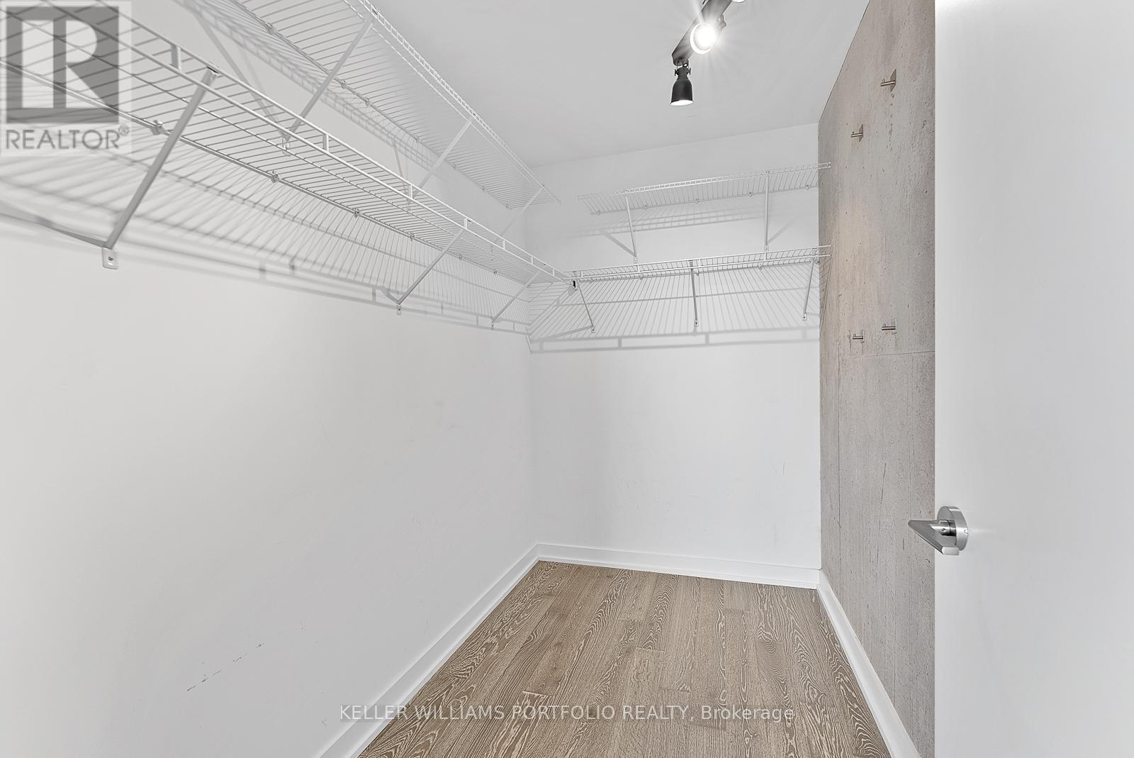 Ph07 - 39 Brant Street, Toronto, ON - Indoor Photo Showing Other Room