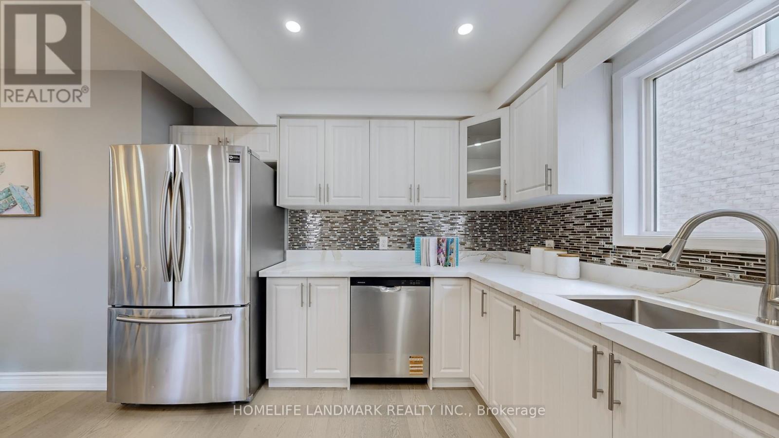 942 Port Union Road, Toronto, ON - Indoor Photo Showing Kitchen With Double Sink With Upgraded Kitchen
