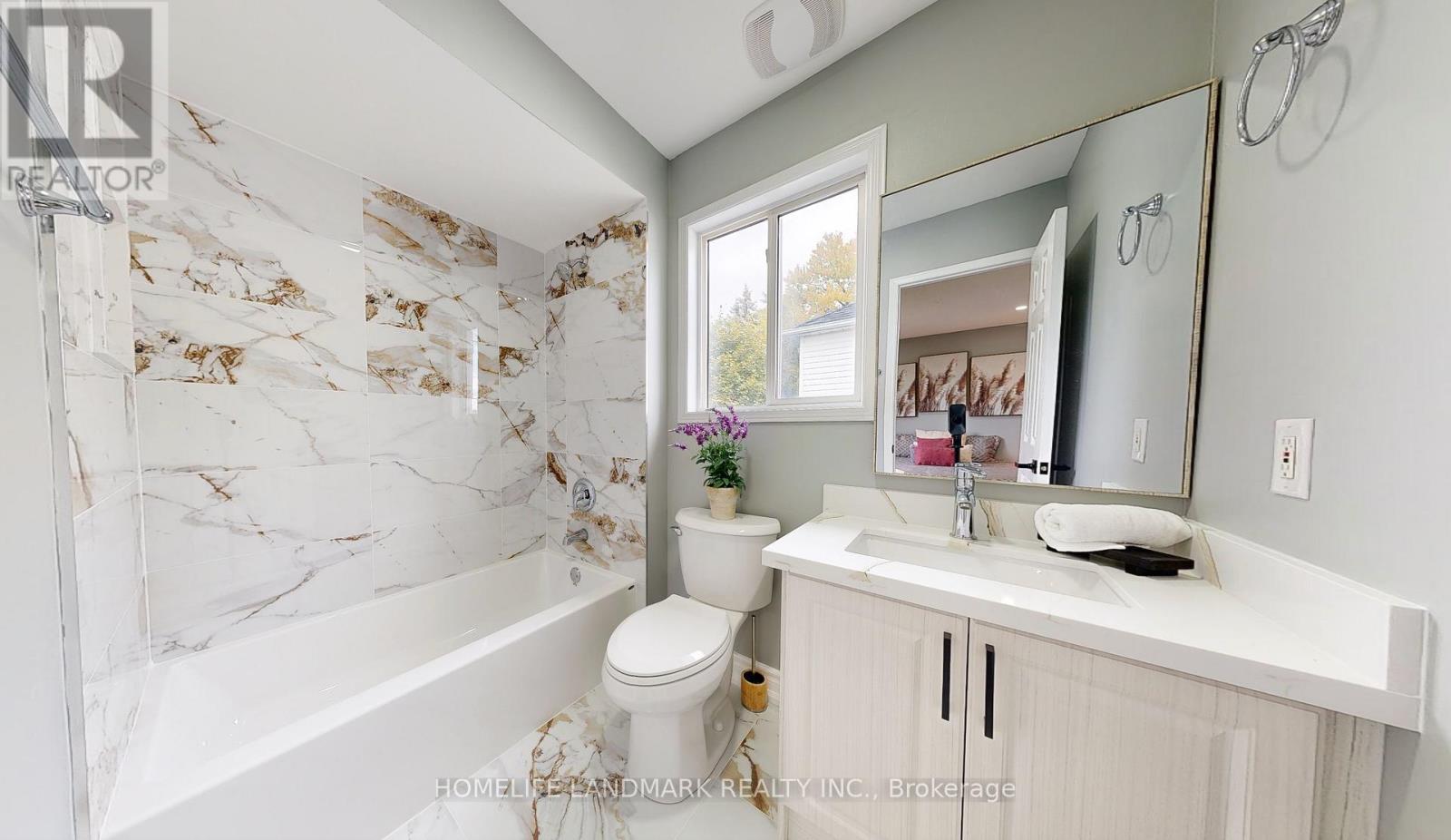 942 Port Union Road, Toronto, ON - Indoor Photo Showing Bathroom