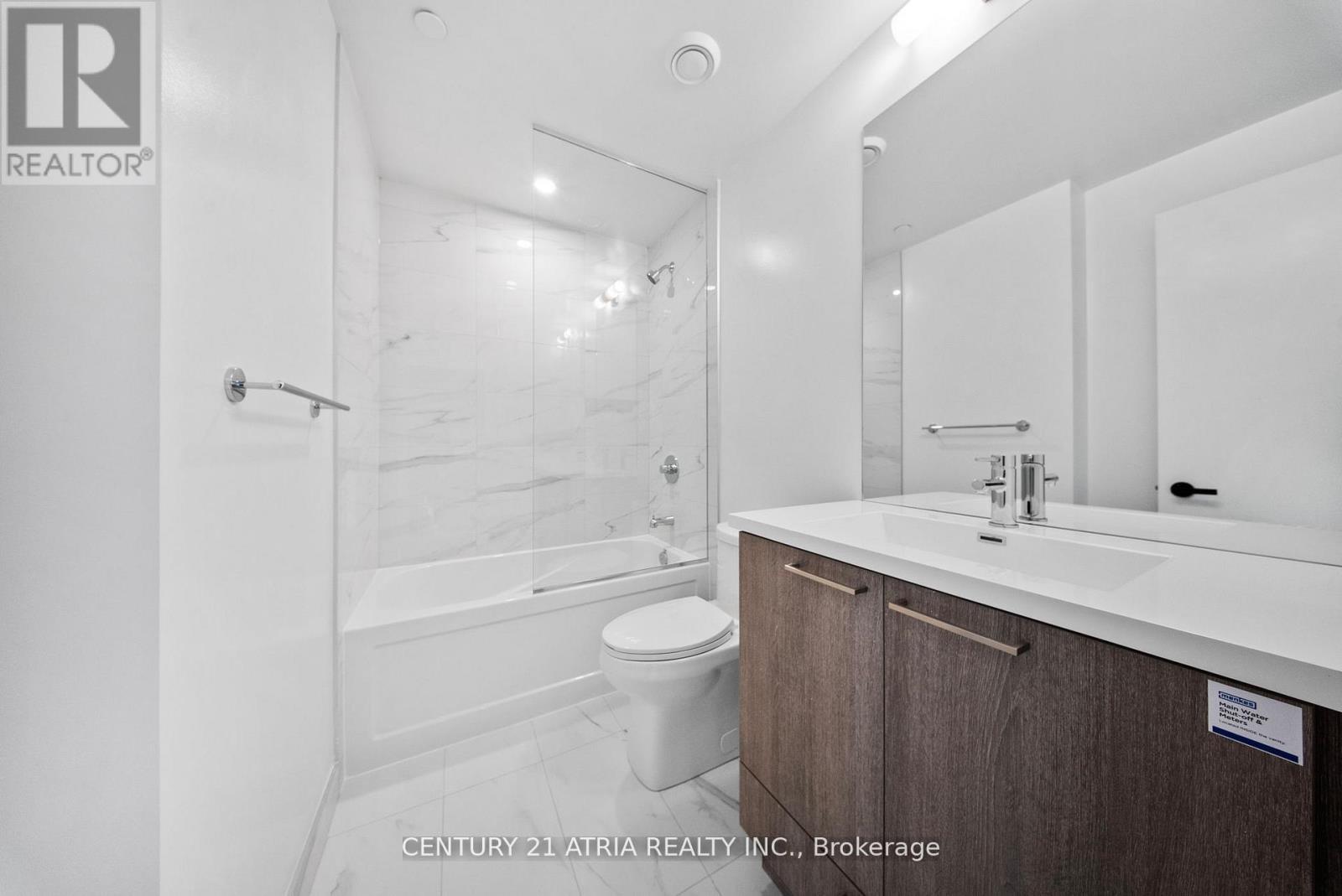 4702 - 195 Commerce Street, Vaughan, ON - Indoor Photo Showing Bathroom