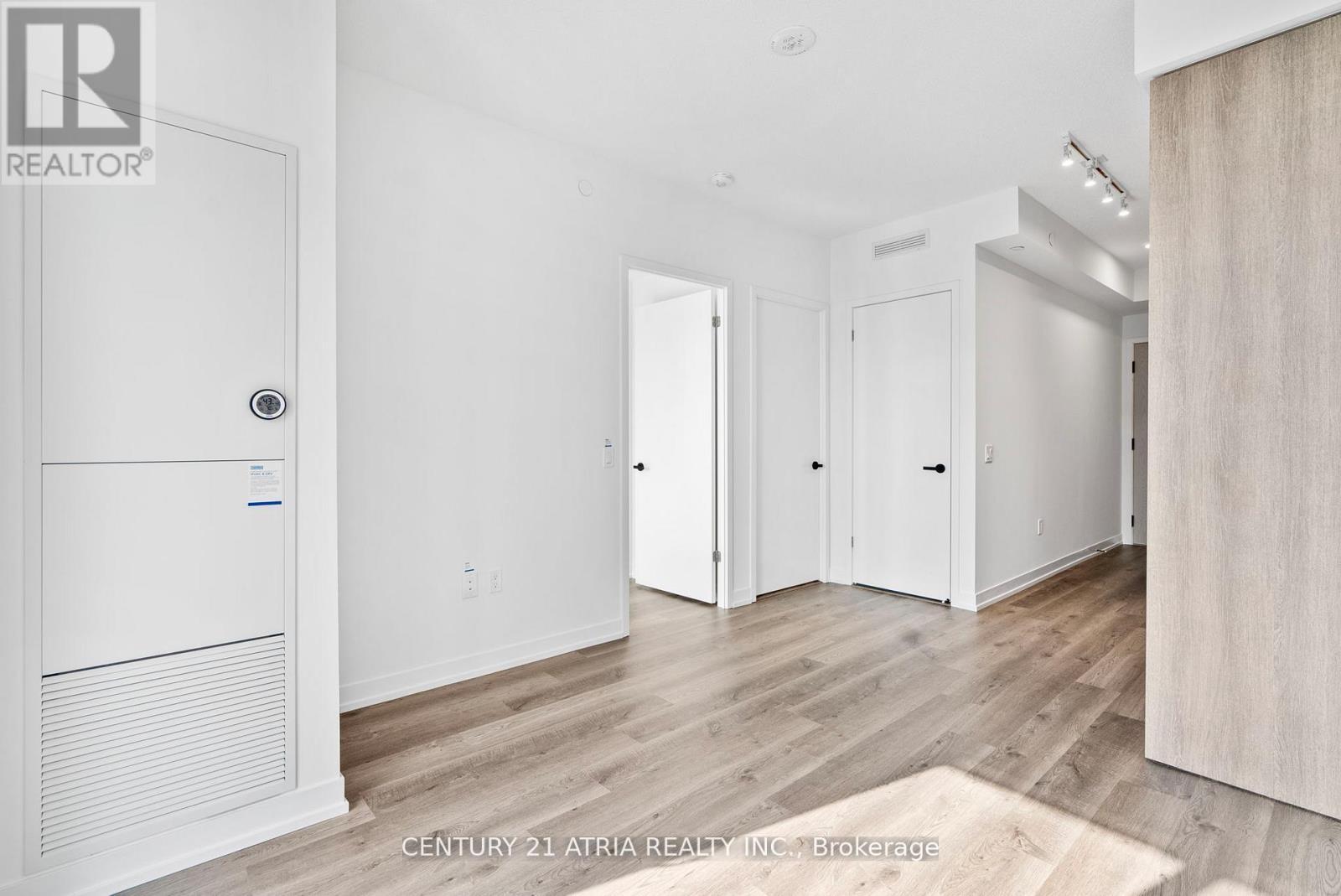 4702 - 195 Commerce Street, Vaughan, ON - Indoor Photo Showing Other Room