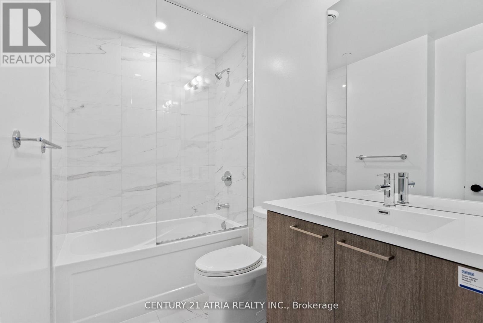 4702 - 195 Commerce Street, Vaughan, ON - Indoor Photo Showing Bathroom