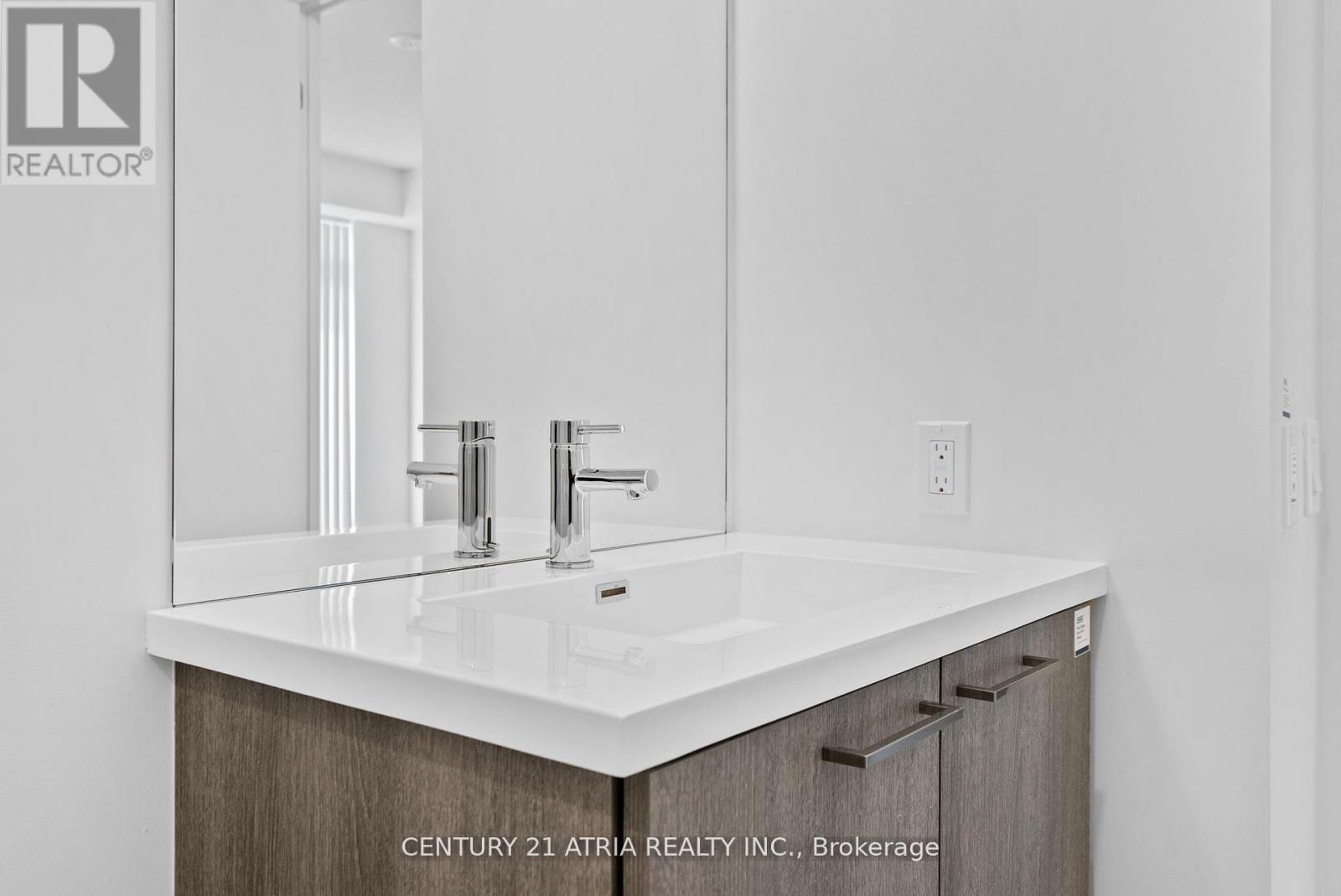 4702 - 195 Commerce Street, Vaughan, ON - Indoor Photo Showing Bathroom