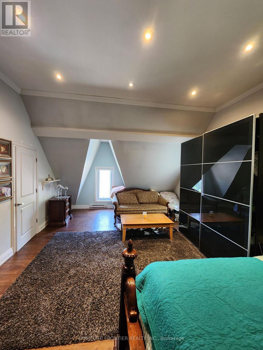 3 Mandalane Drive, King, ON - Indoor