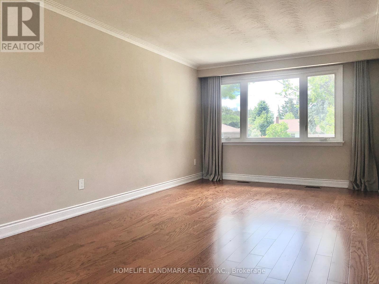 Main - 529 Third Line, Oakville, ON - Indoor Photo Showing Other Room