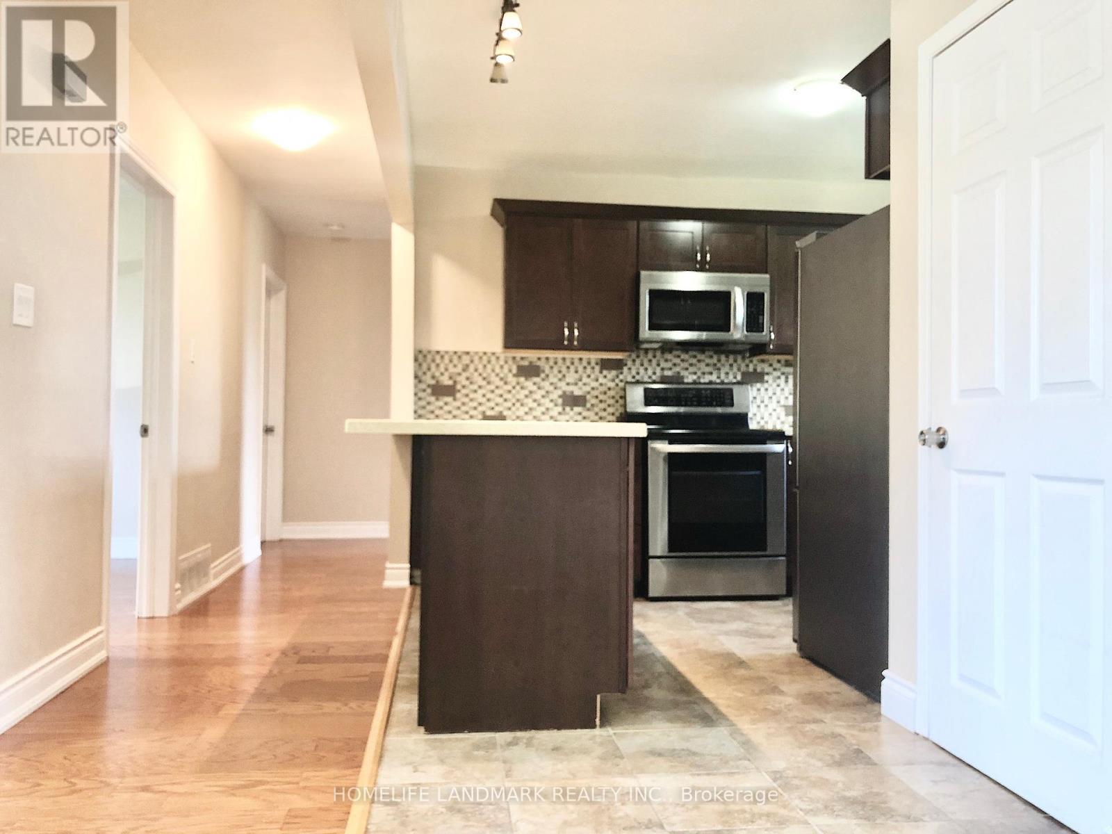 Main - 529 Third Line, Oakville, ON - Indoor Photo Showing Kitchen