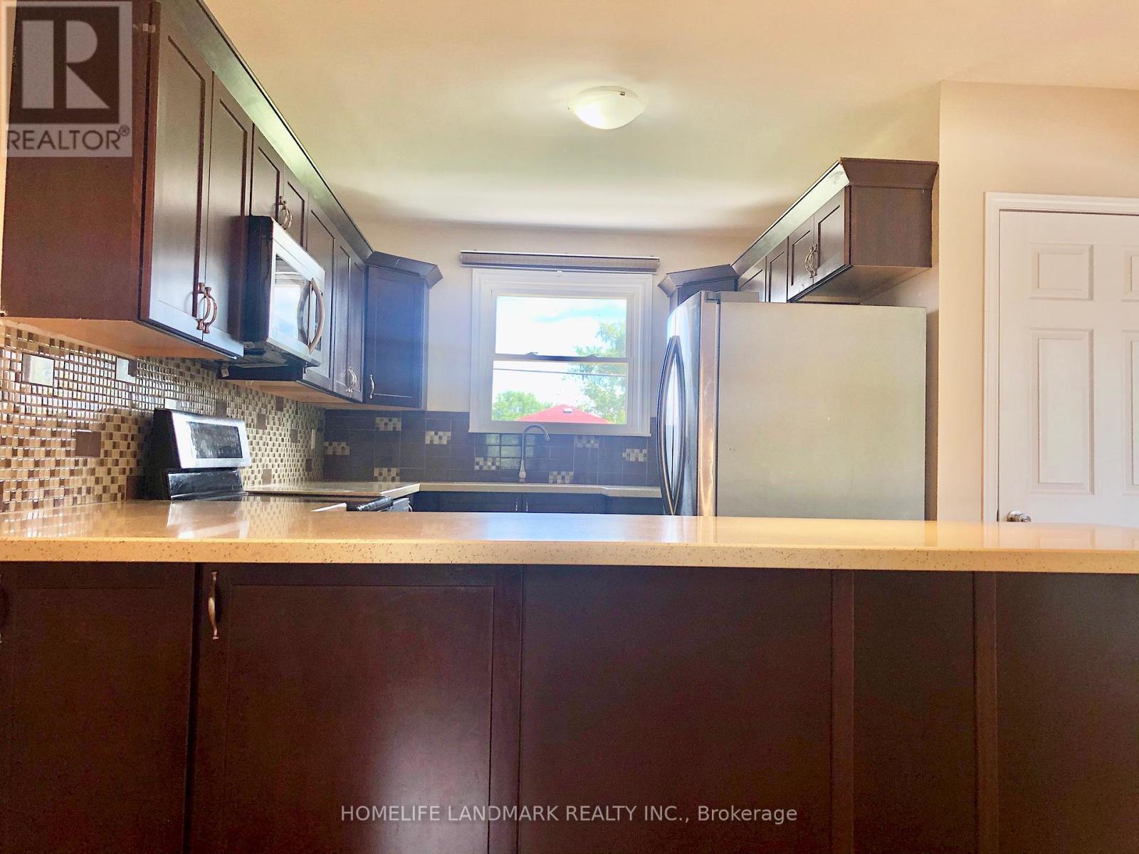 Main - 529 Third Line, Oakville, ON - Indoor Photo Showing Kitchen