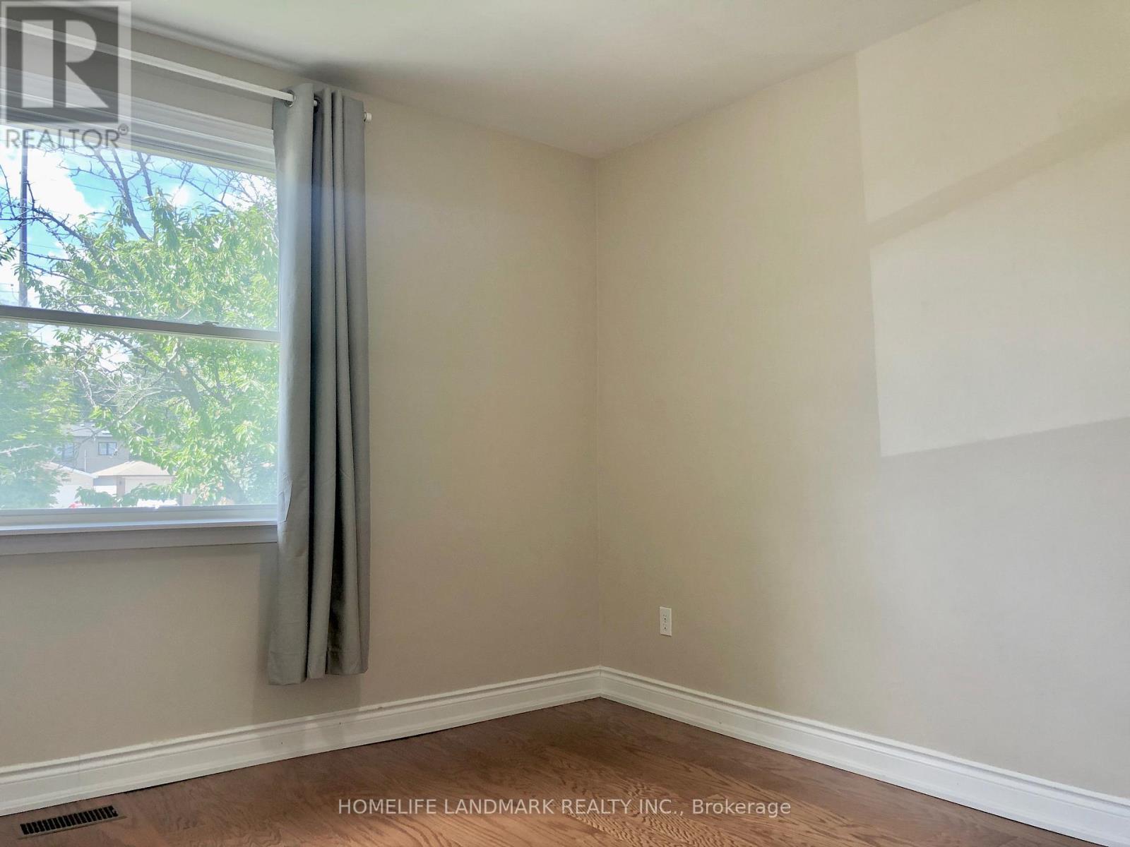 Main - 529 Third Line, Oakville, ON - Indoor Photo Showing Other Room