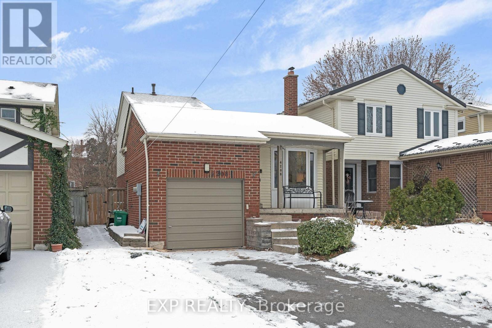 4208 Stonemason Crescent, Mississauga, ON - Outdoor