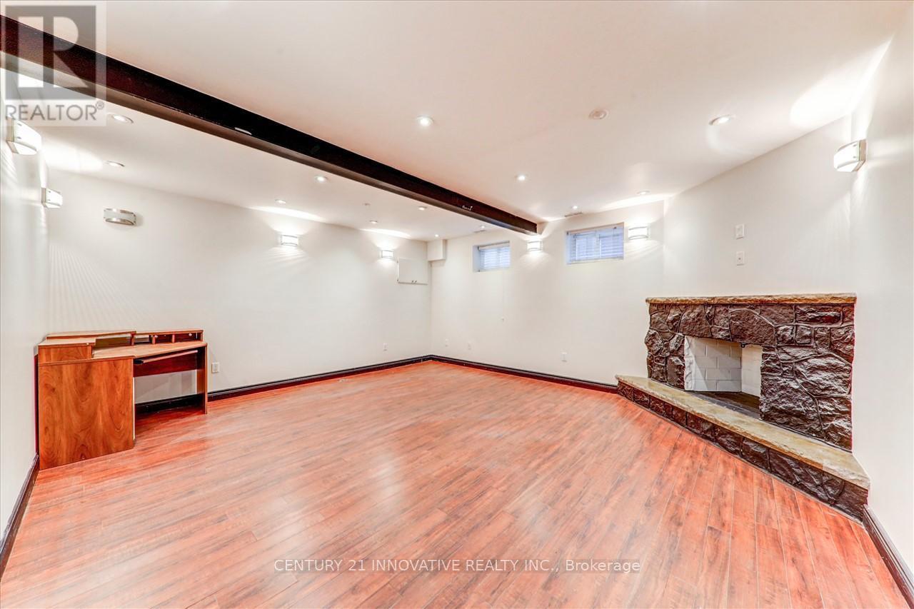 Main - 359 Rathburn Road, Toronto, ON - Indoor Photo Showing Other Room