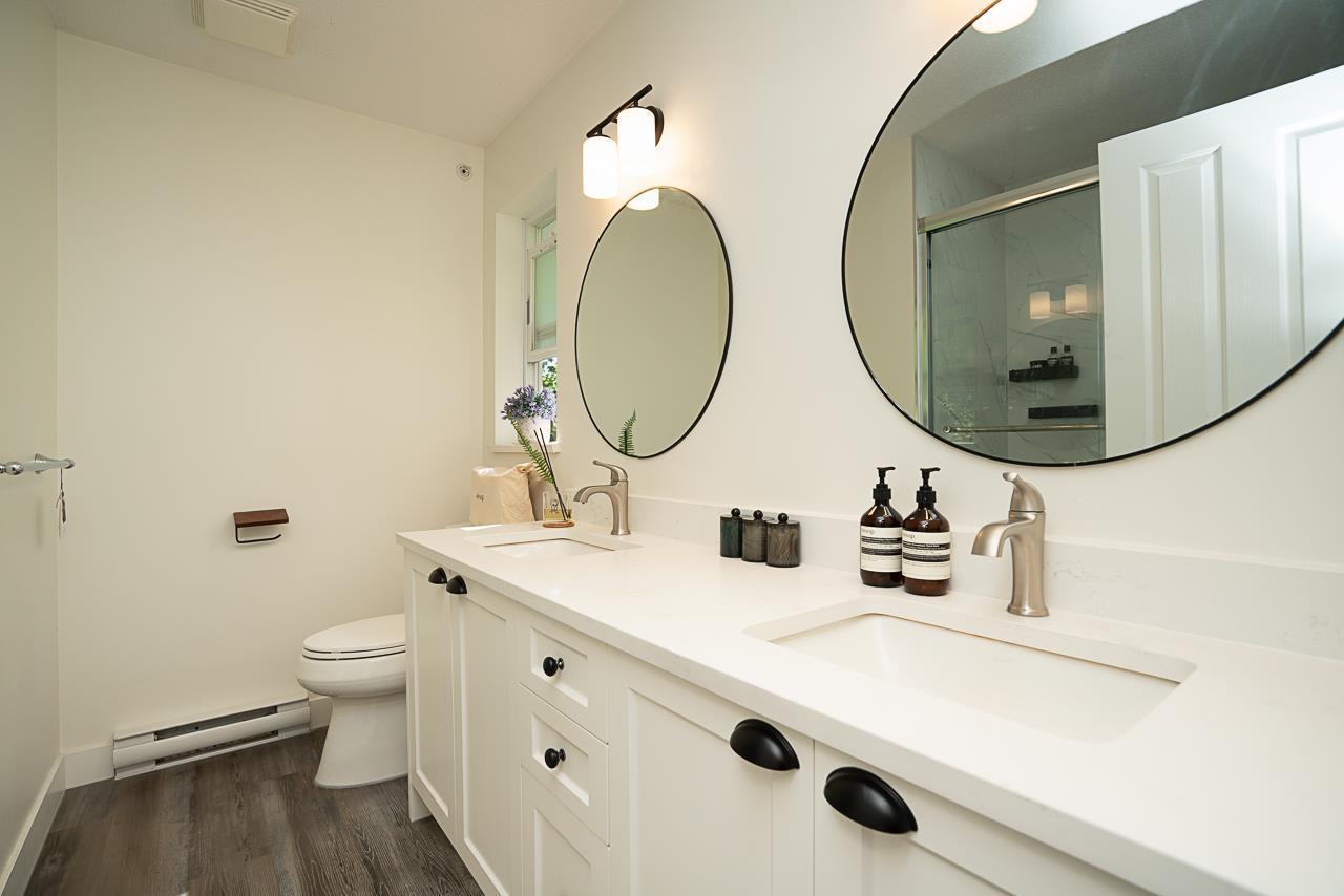 67 6747 203 Street, Langley, BC - Indoor Photo Showing Bathroom