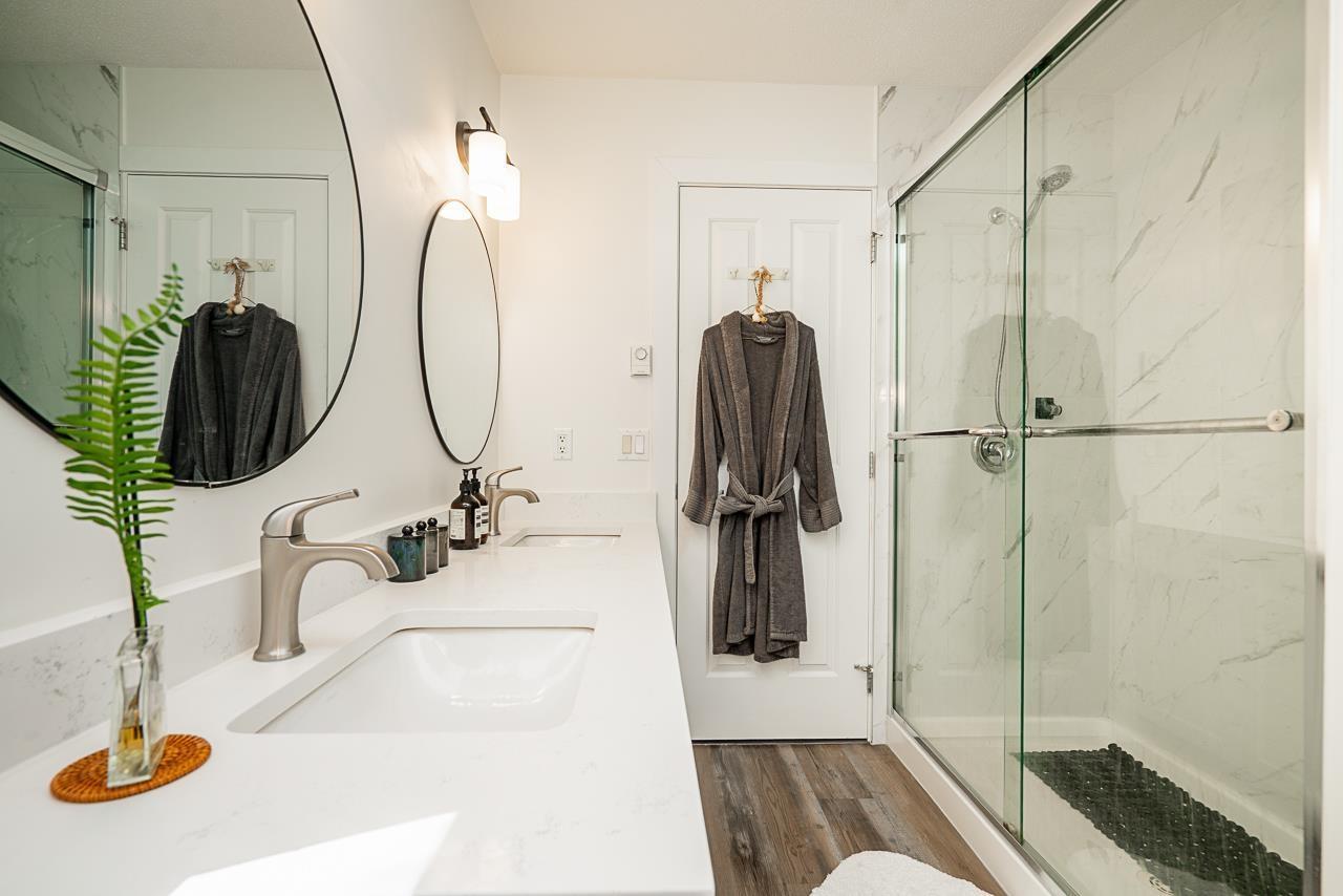 67 6747 203 Street, Langley, BC - Indoor Photo Showing Bathroom