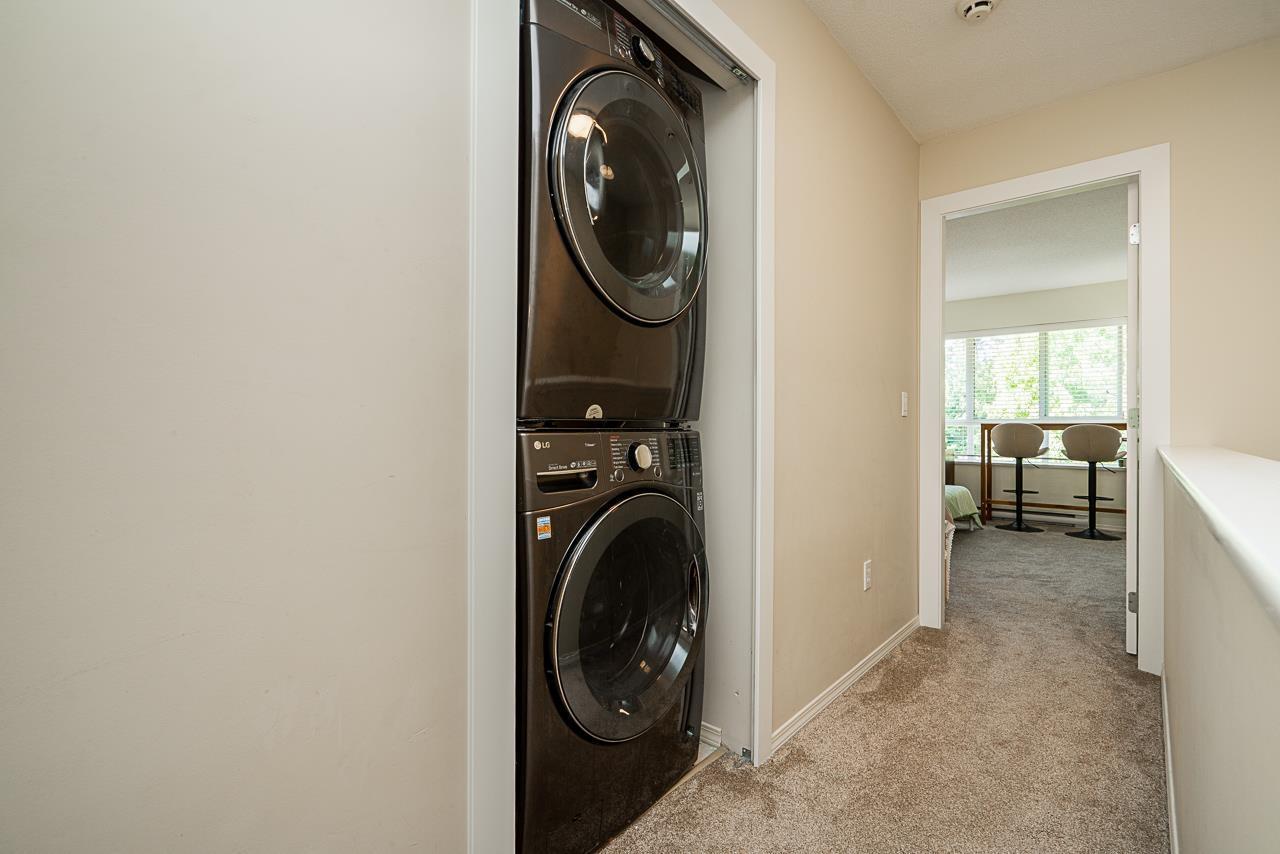 67 6747 203 Street, Langley, BC - Indoor Photo Showing Laundry Room