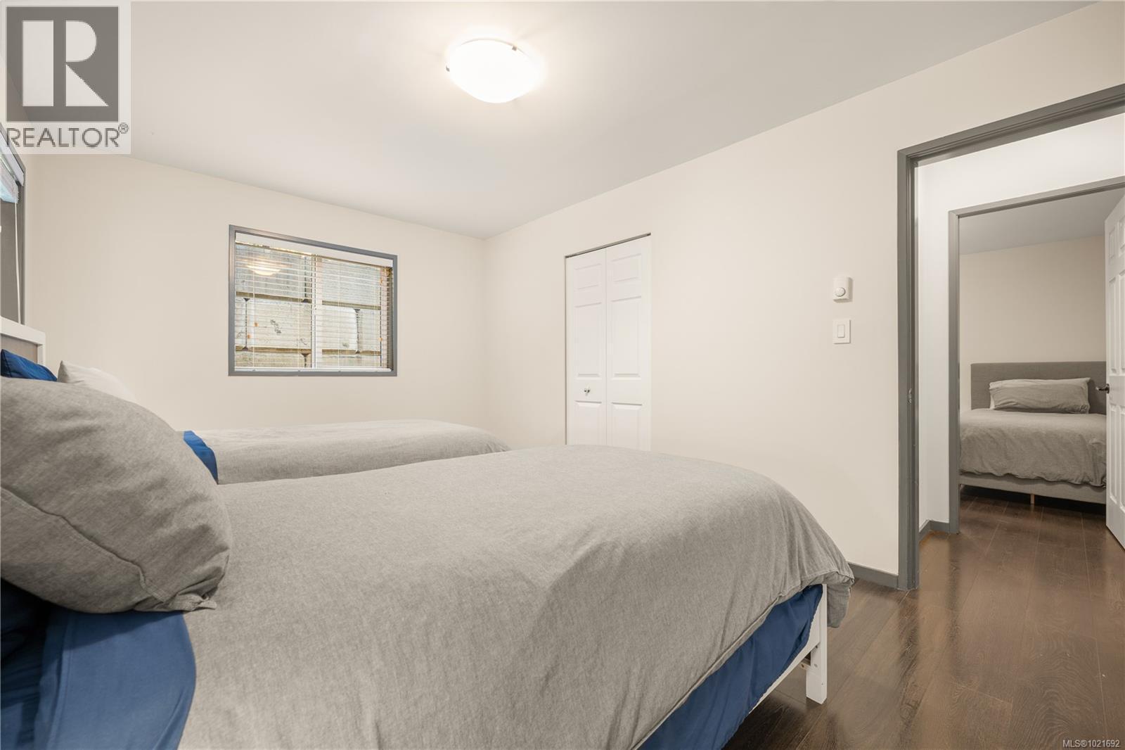 5030 Lost Lake Rd, Nanaimo, BC - Indoor Photo Showing Bedroom