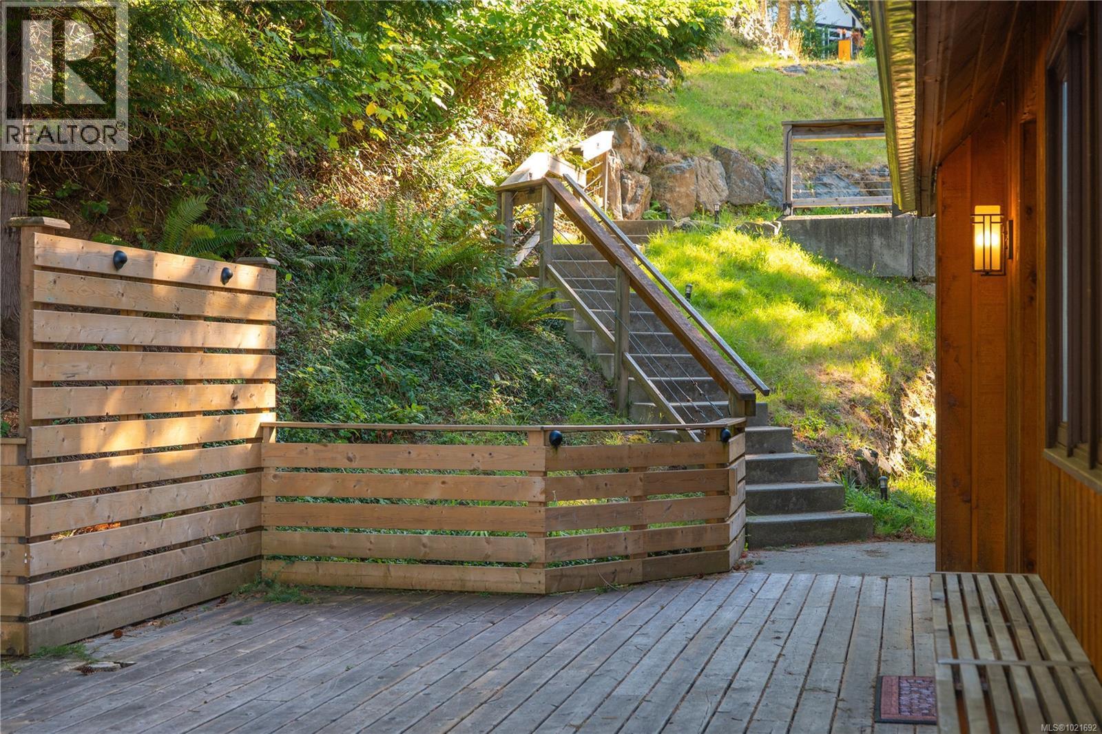 5030 Lost Lake Rd, Nanaimo, BC - Outdoor With Deck Patio Veranda With Exterior