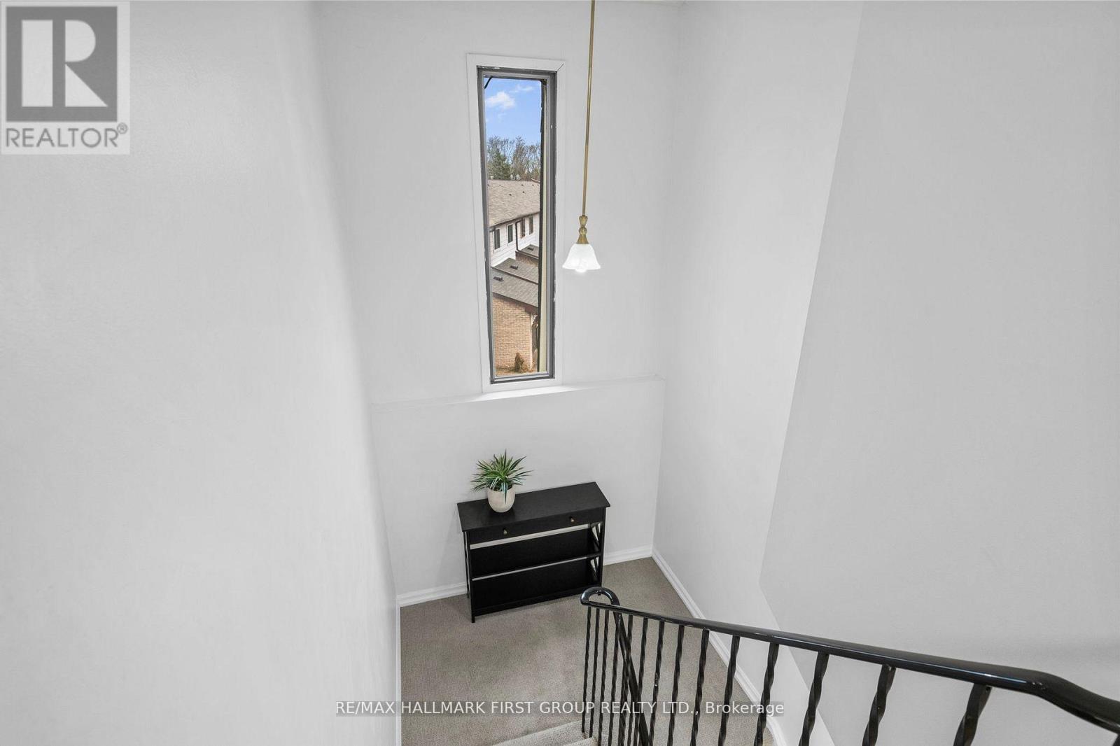 7 - 350 Camelot Court, Oshawa, ON - Indoor Photo Showing Other Room