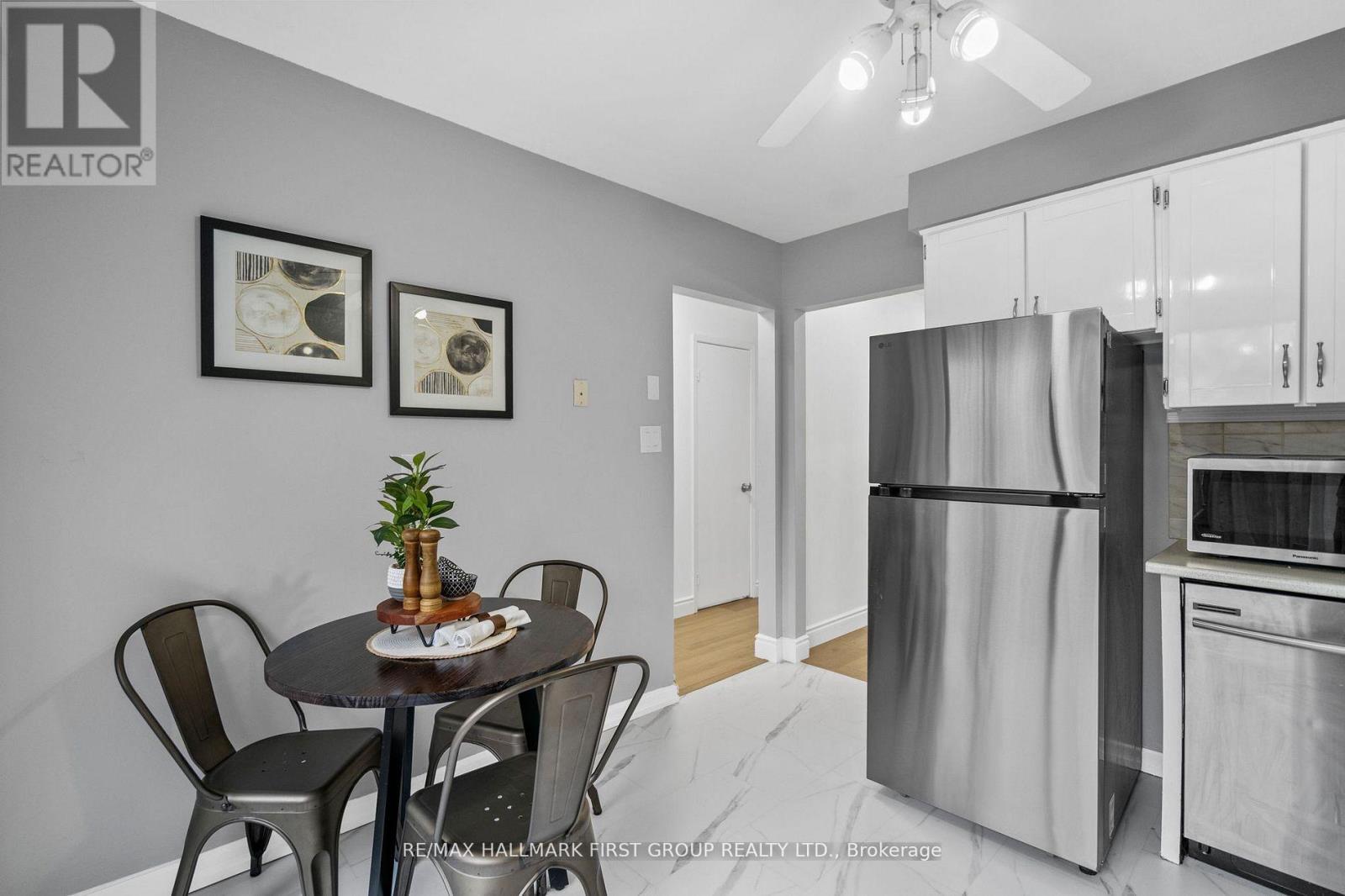 7 - 350 Camelot Court, Oshawa, ON - Indoor Photo Showing Dining Room
