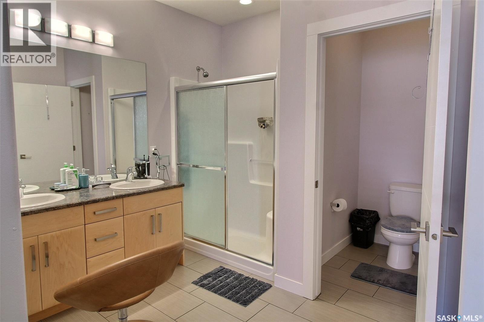 857 Madsen Place, Prince Albert, SK - Indoor Photo Showing Bathroom