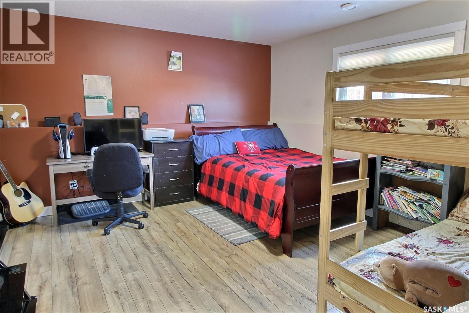 857 Madsen Place, Prince Albert, SK - Indoor Photo Showing Bedroom