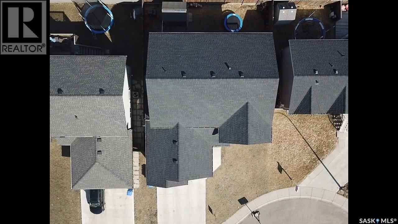857 Madsen Place, Prince Albert, SK -