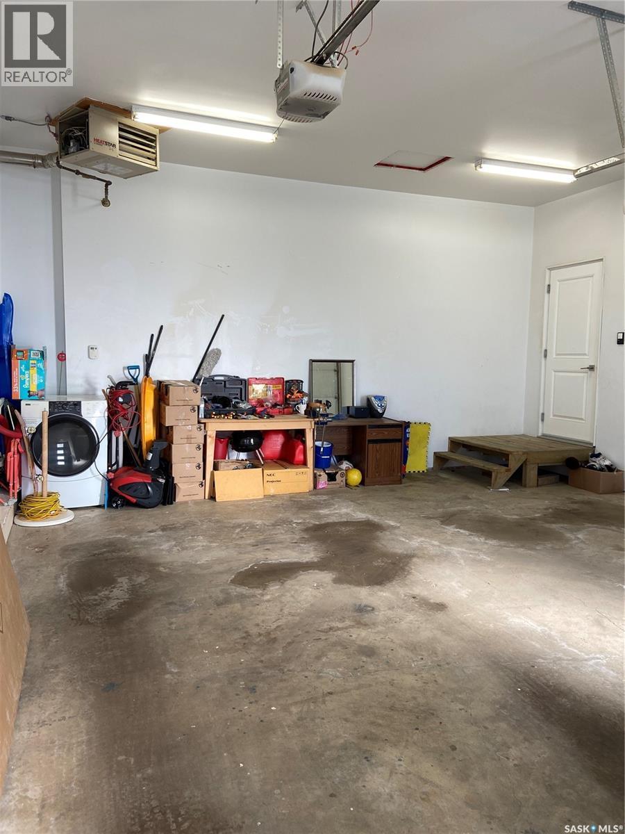 857 Madsen Place, Prince Albert, SK - Indoor Photo Showing Garage