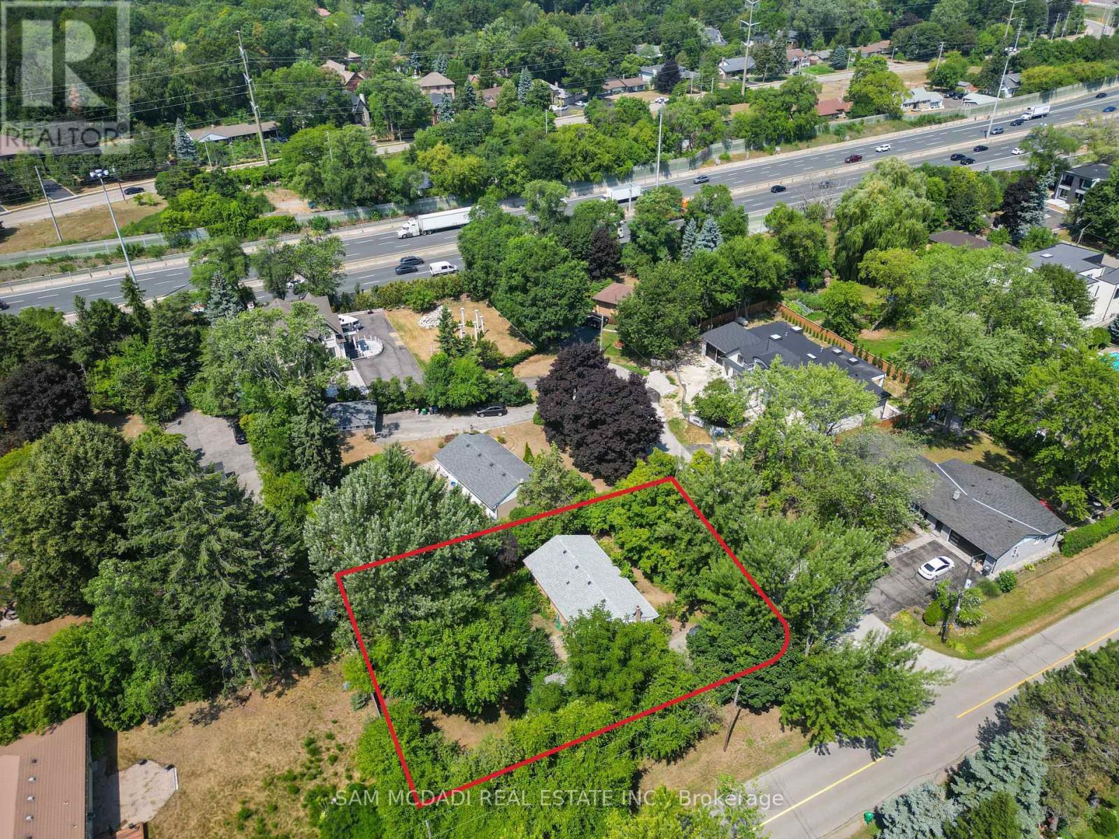 1610 Magenta Court, Mississauga, ON - Outdoor With View