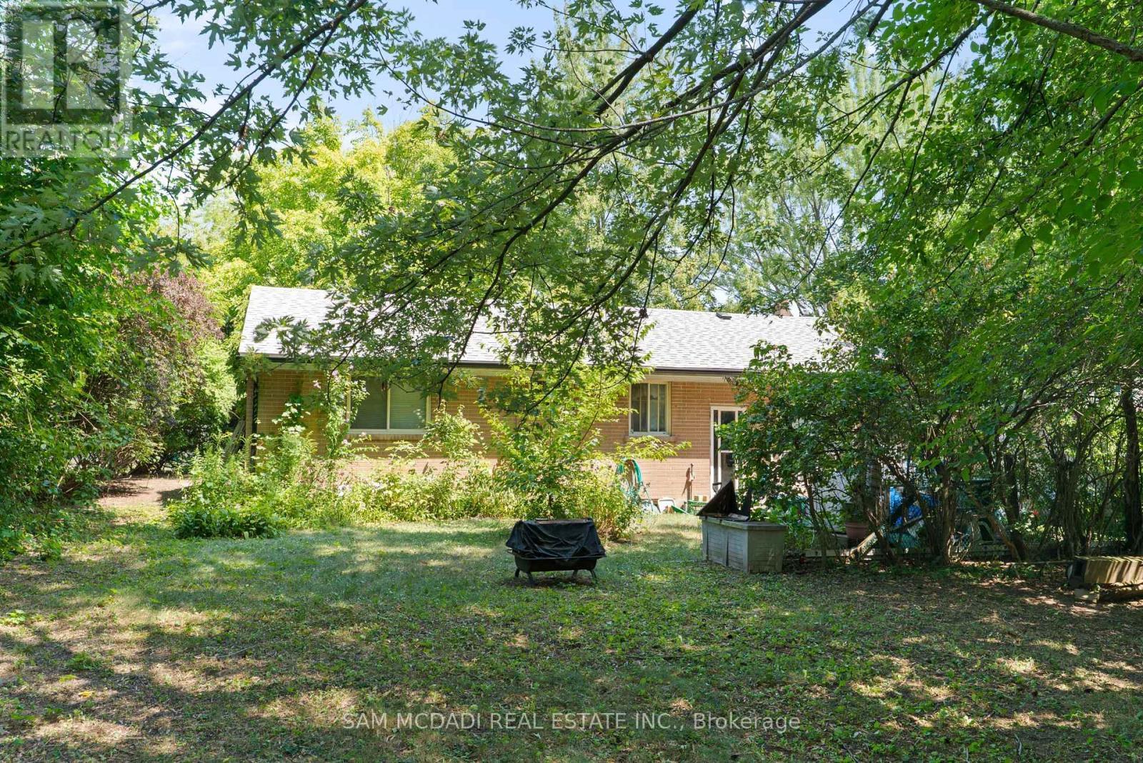 1610 Magenta Court, Mississauga, ON - Outdoor