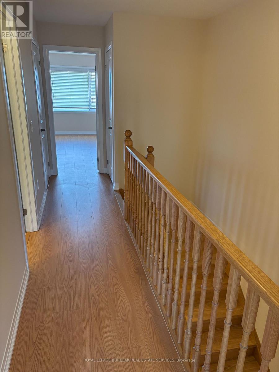 70 Freedom Crescent, Hamilton, ON - Indoor Photo Showing Other Room