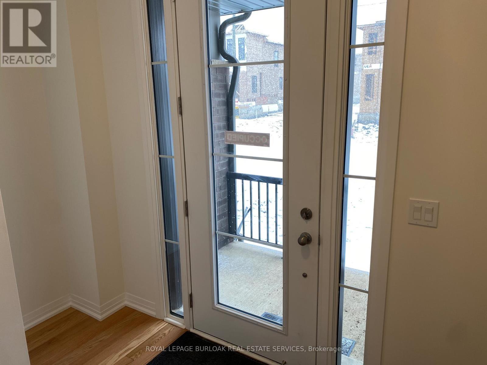 70 Freedom Crescent, Hamilton, ON - Indoor Photo Showing Other Room