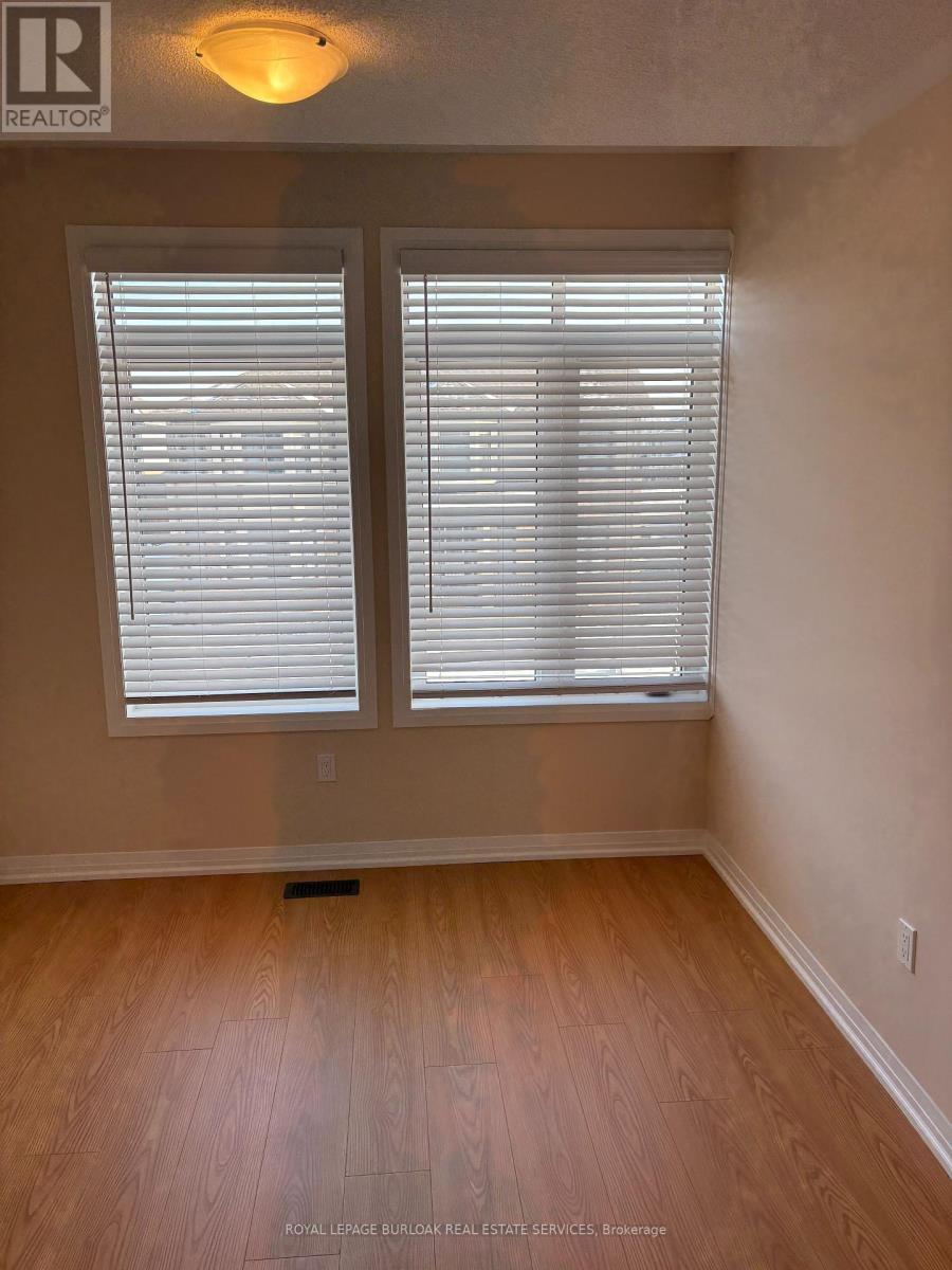 70 Freedom Crescent, Hamilton, ON - Indoor Photo Showing Other Room