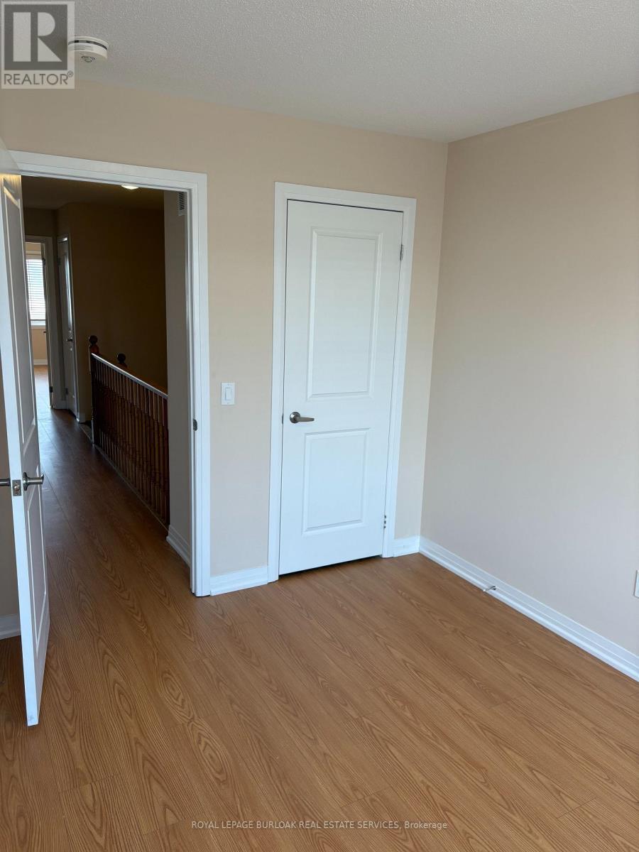 70 Freedom Crescent, Hamilton, ON - Indoor Photo Showing Other Room